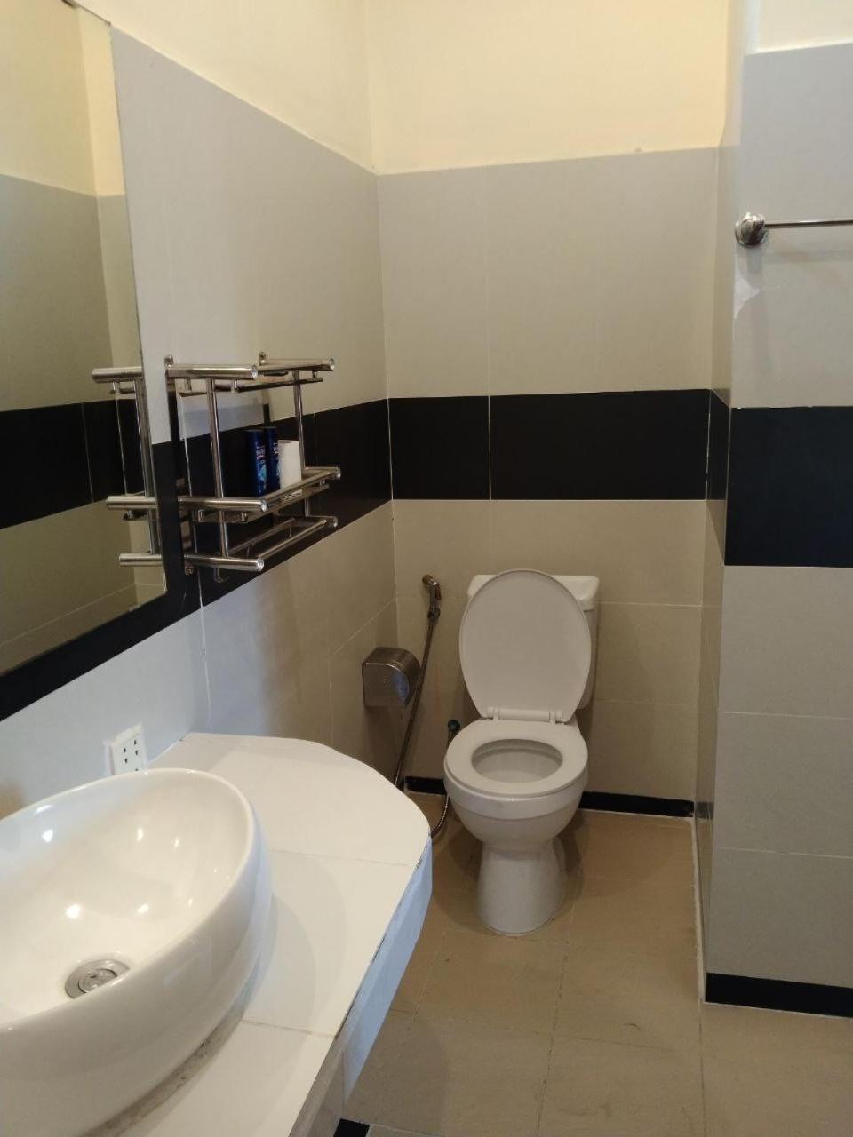 11 - In A 5mn Walk From The Royal Palace With Swimming Pool